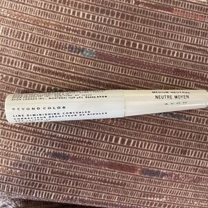 Avon Beyond Color Line Diminishing Concealer Full Size Medium Neutral~NEW Sealed